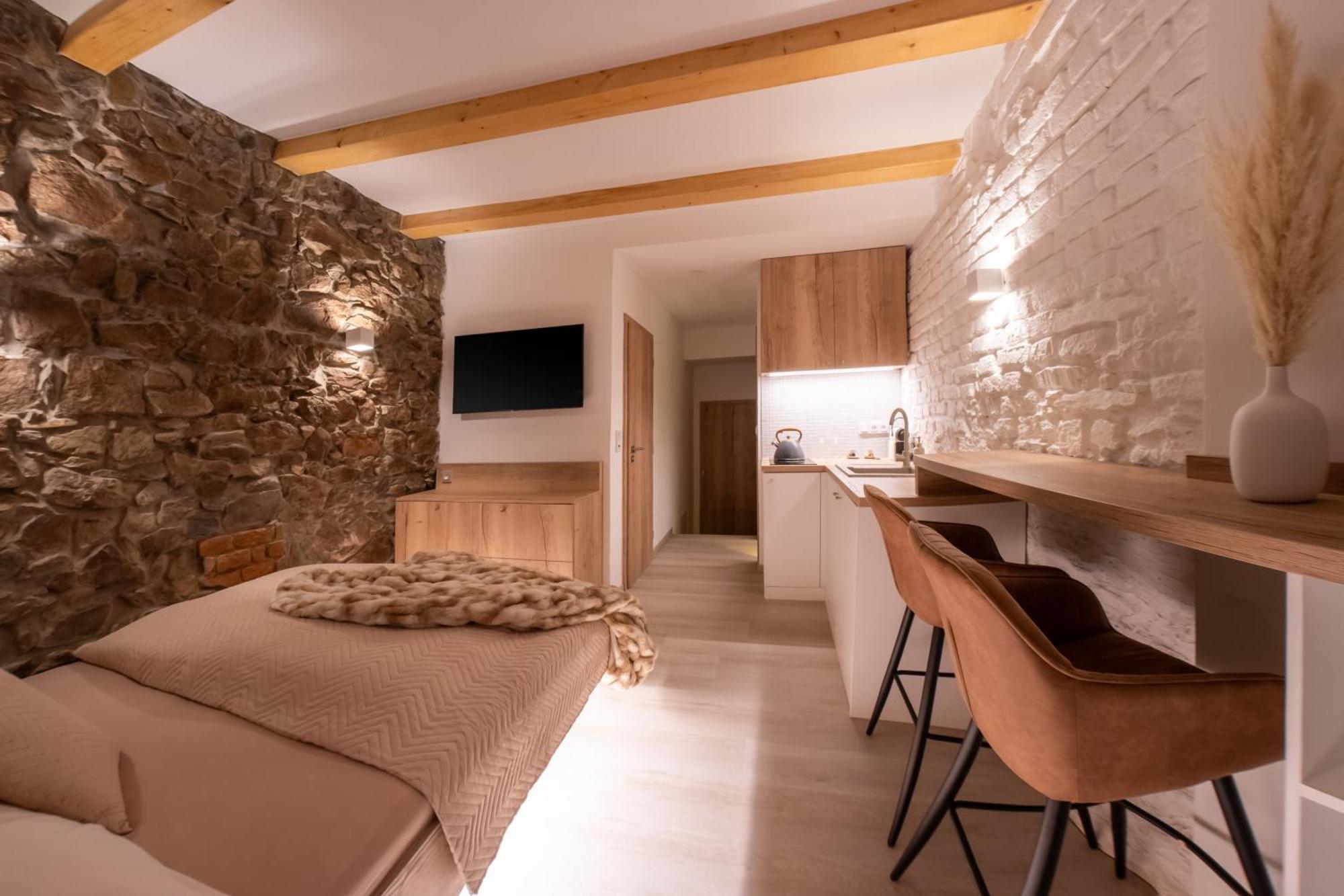White Wolf Boutique Apartments Оломоуц Екстериор снимка