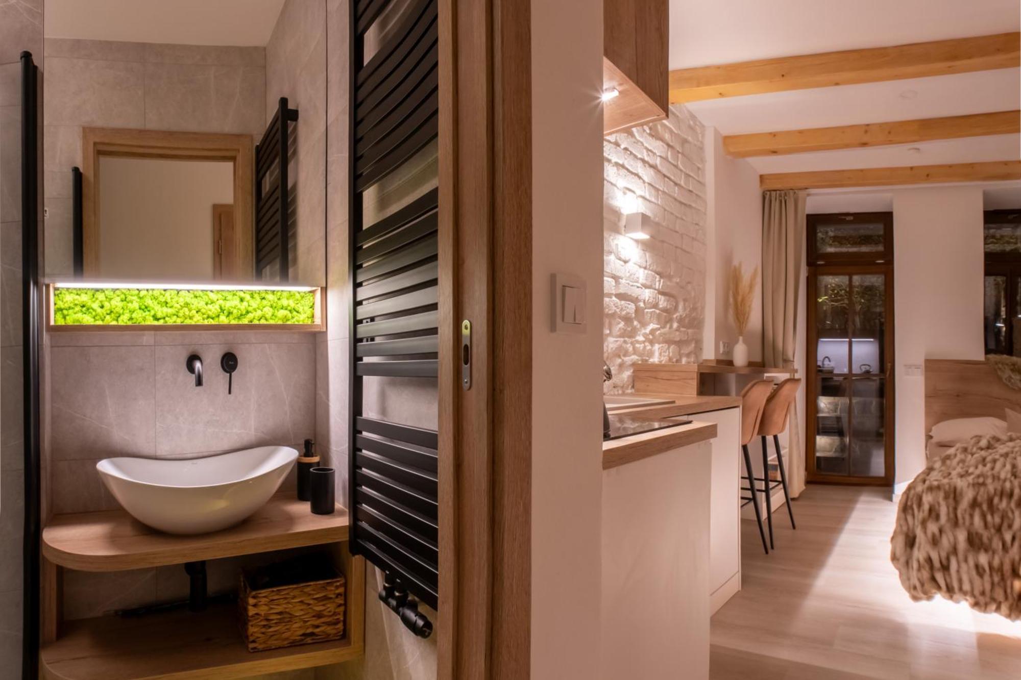 White Wolf Boutique Apartments Оломоуц Екстериор снимка