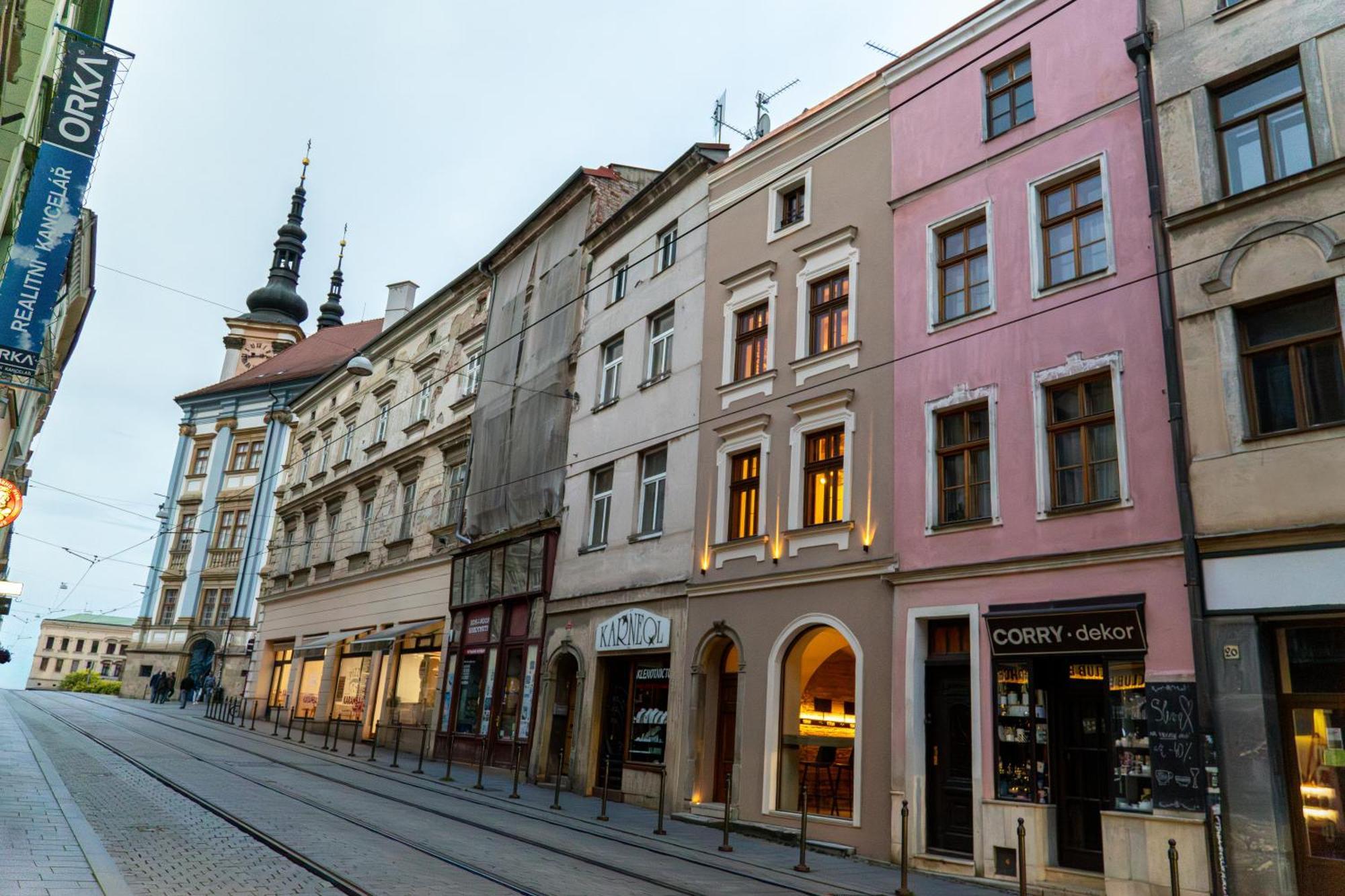 White Wolf Boutique Apartments Оломоуц Екстериор снимка